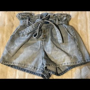 American Eagle Paperbag Mom Shorts